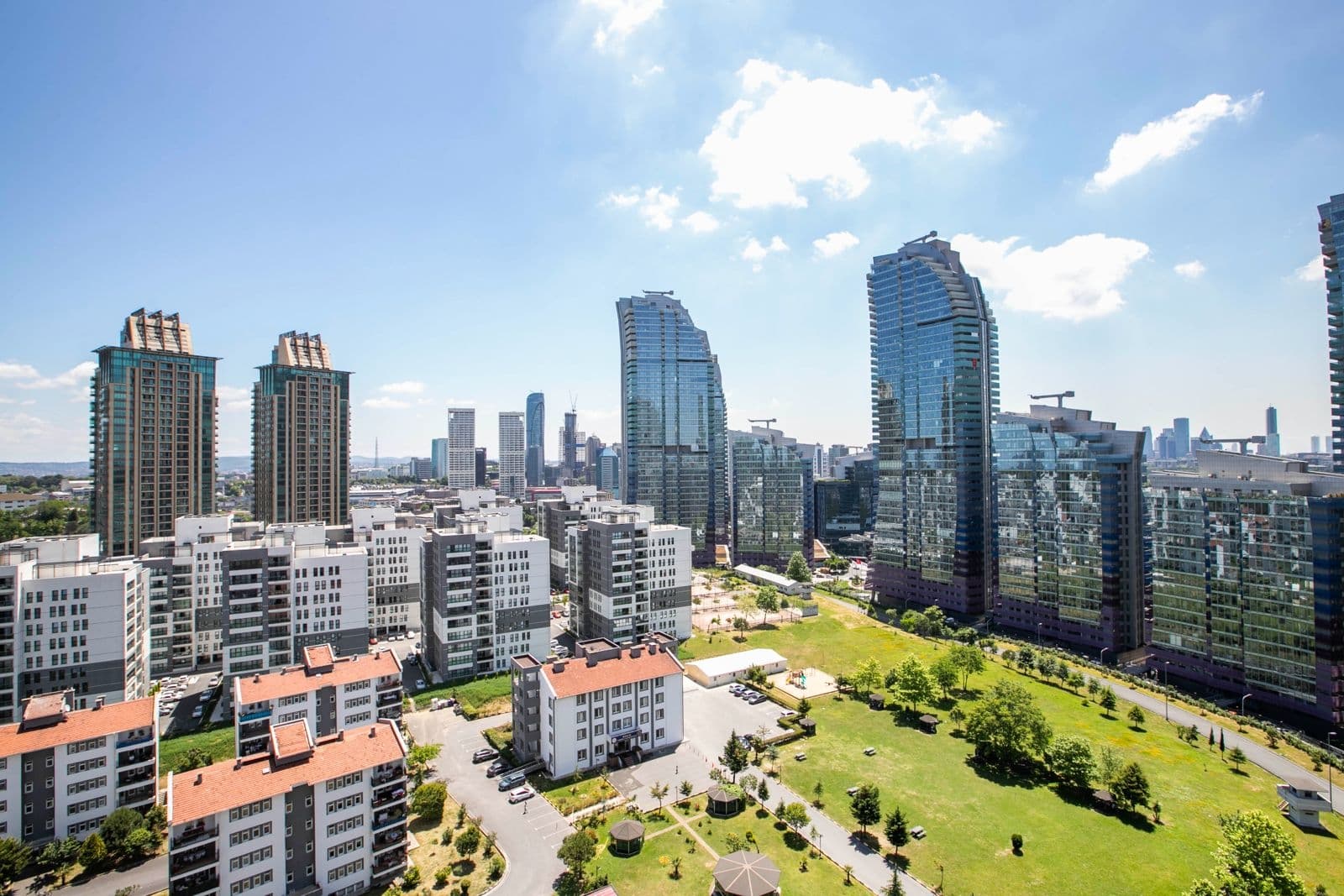 Maslak 1453'te | Yüksek Kat| Lüks Eşyalı | 2+1 Teraslı Net 130m² image 7