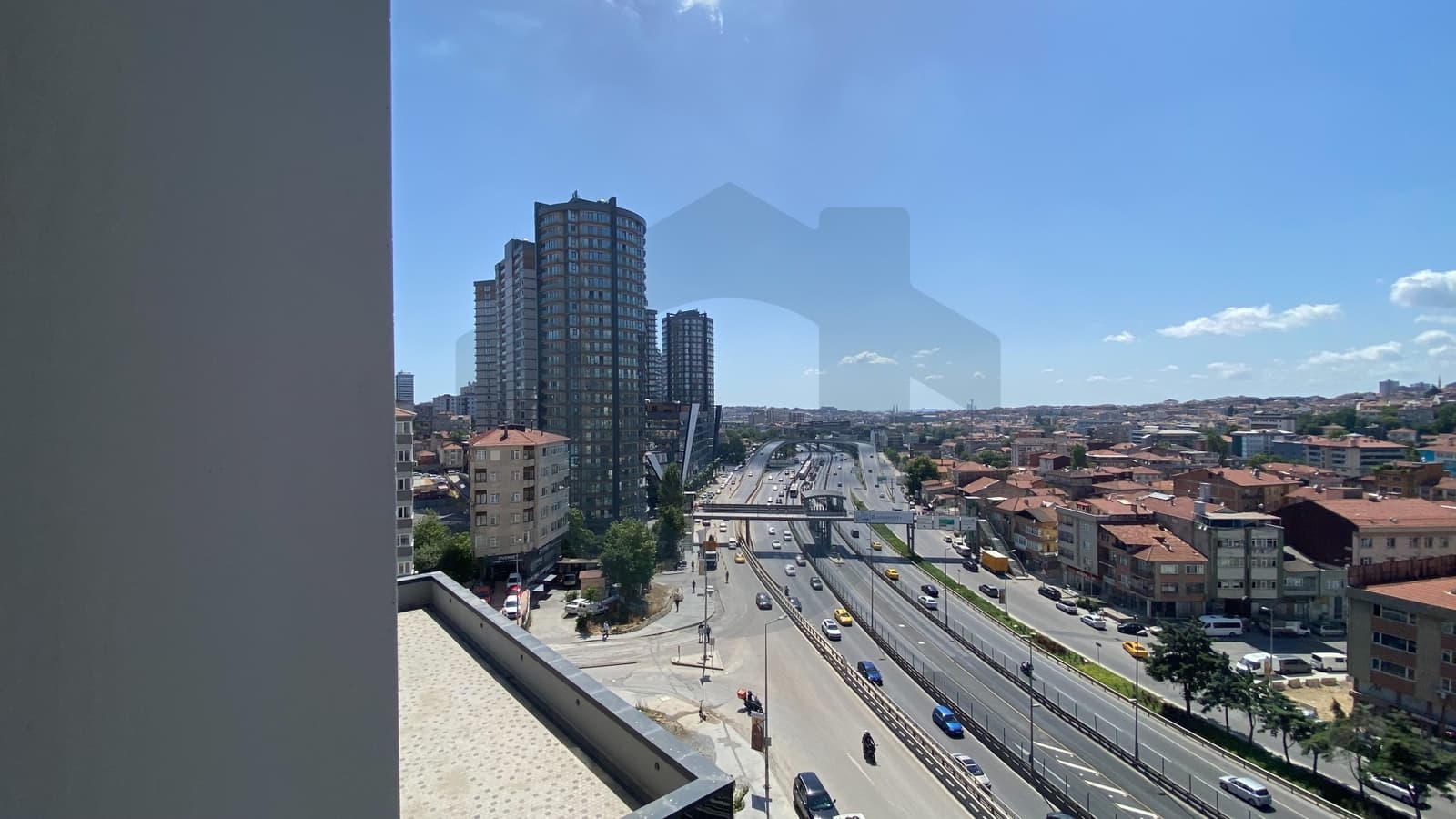 Furnished 1+1 Apartment for Rent in Fikirtepe, Kadıköy